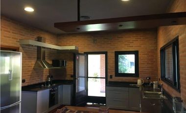 VENTA CASA EN BARRIO CERRADO LA CONCEPCION