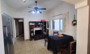 Casa para 2 Familias en venta en Sarandi Este