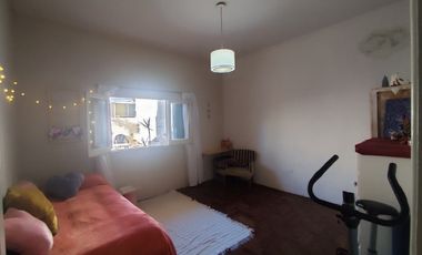 Casa para 2 Familias en venta en Sarandi Este