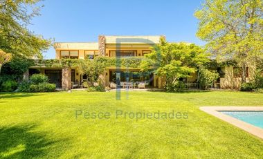 CASA ESTILO MEDITERRÁNEA CASETA SEGURIDAD CERCANA