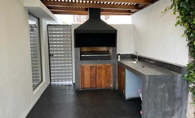 Casa en arriendo en VITACURA