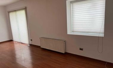 Casa en arriendo en VITACURA
