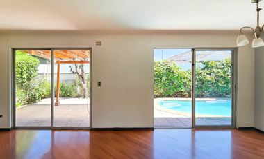 Casa en arriendo en LA REINA