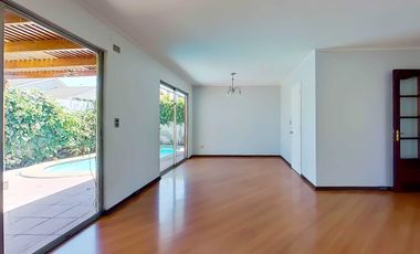 Casa en arriendo en LA REINA