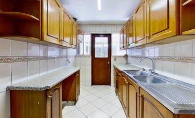 Casa en arriendo en LA REINA