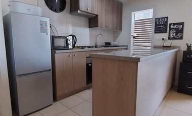 Departamento en Venta en Condominio dentro del Parque Bicentenario en la comuna de Cerrillos.