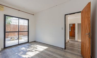 Venta PH 4 amb frente cochera patio Villa Balleste