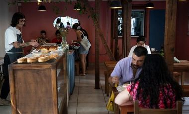 Local Comercial en Venta en ELIEDORO YAÑEZ