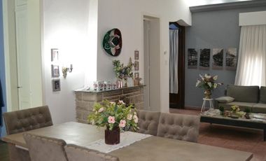 Casa con 3 dormitorios - Mejor zona de Lomas De Zamora