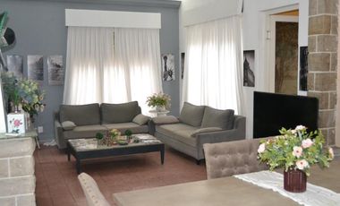 Casa con 3 dormitorios - Mejor zona de Lomas De Zamora