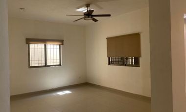 En Venta, Casa de 4 recámaras, 2 en P.B., Fracc. del Norte en Mérida, Yucatán