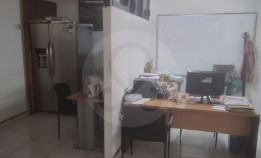 Casa uso de suelo en renta en Residencial Acoxpa