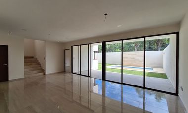 Casa en venta Mérida Yucatán, Privada Parque Natura Cholul