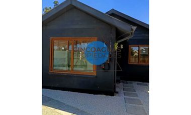 Moderna y luminosa casa en Catapilco