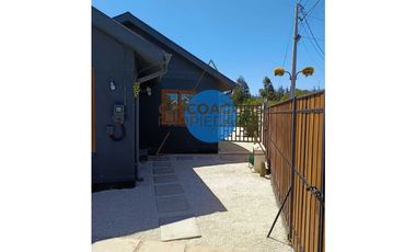 Moderna y luminosa casa en Catapilco