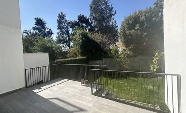 Casa en Arriendo en Camino Las Pircas