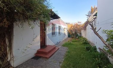 SE ARRIENDA CASA/OFICINA EN AVDA SANTA ISABEL