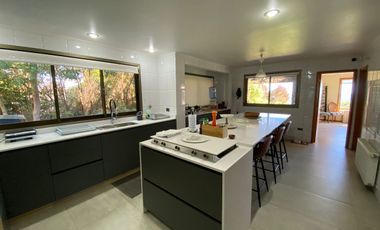 ARRIENDO POR DIA  en exclusivo Condominio