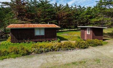Exclusiva Parcela Frente al Mar con Playa Privada y Bahía Cristalina en Bahía Azul de Los Vilos.