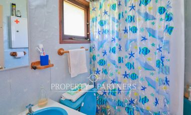 Exclusiva Parcela Frente al Mar con Playa Privada y Bahía Cristalina en Bahía Azul de Los Vilos.