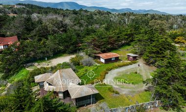 Exclusiva Parcela Frente al Mar con Playa Privada y Bahía Cristalina en Bahía Azul de Los Vilos.