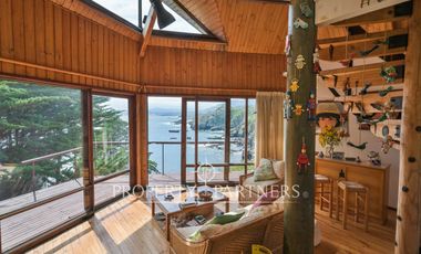 Exclusiva Parcela Frente al Mar con Playa Privada y Bahía Cristalina en Bahía Azul de Los Vilos.