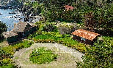 Exclusiva Parcela Frente al Mar con Playa Privada y Bahía Cristalina en Bahía Azul de Los Vilos.