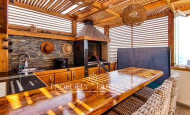 Venta de casa en Parque Inglés con amplia terraza y vista al mar