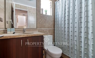 Venta de casa en Parque Inglés con amplia terraza y vista al mar