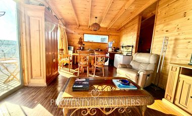 Pichilemu, Casa con vista al mar en Playa Hermosa