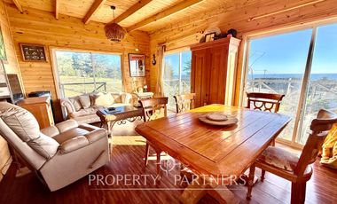 Pichilemu, Casa con vista al mar en Playa Hermosa