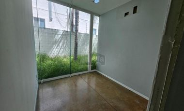 Edificio en Venta en Parque Industrial Tecnopolo