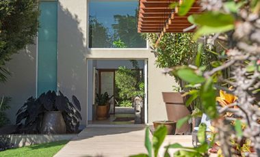 CASA EN VENTA EN FRACCIONAMIENTO LOS JALES EN ZAPOPAN CON ALBERCA Y MUY AMPLIA