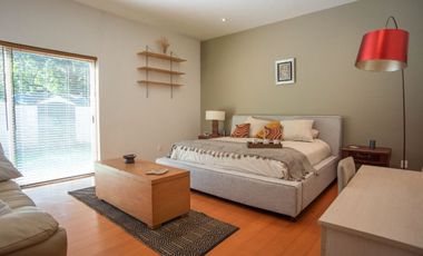 CASA EN VENTA EN FRACCIONAMIENTO LOS JALES EN ZAPOPAN CON ALBERCA Y MUY AMPLIA