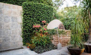 CASA EN VENTA EN FRACCIONAMIENTO LOS JALES EN ZAPOPAN CON ALBERCA Y MUY AMPLIA