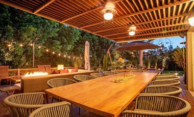 CASA EN VENTA EN FRACCIONAMIENTO LOS JALES EN ZAPOPAN CON ALBERCA Y MUY AMPLIA