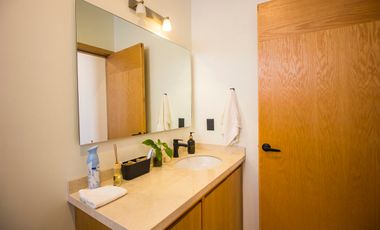 Se renta casa en solares