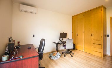 Se renta casa en solares