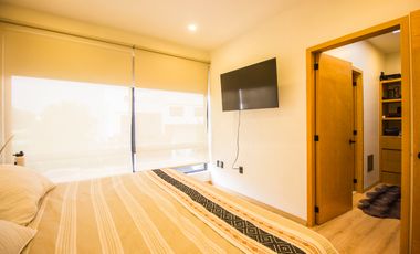 Se renta casa en solares