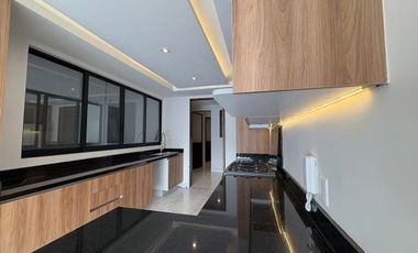 Departamento a estrenar con vista panorámica y 3 recámaras Teca