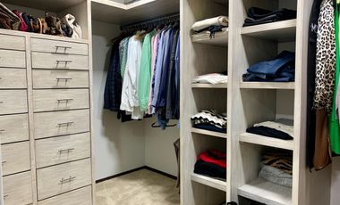 CASA EN RENTA EN BOSQUES DE LA HERRADURA