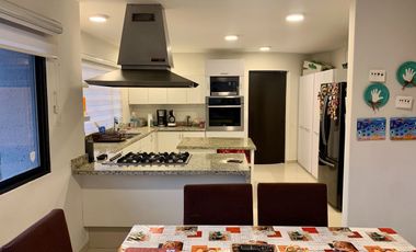 CASA EN RENTA EN BOSQUES DE LA HERRADURA