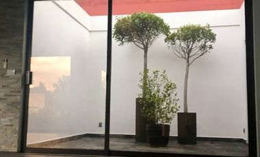 CASA EN RENTA EN BOSQUES DE LA HERRADURA