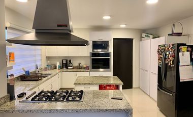 CASA EN RENTA EN BOSQUES DE LA HERRADURA