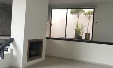 CASA EN RENTA EN BOSQUES DE LA HERRADURA