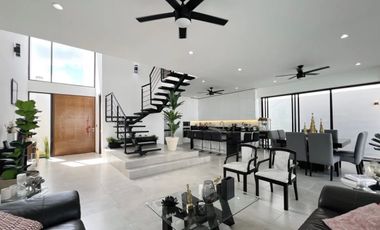 CASA VENTA CONKAL MERIDA YUCATAN 3 REC PISCINA