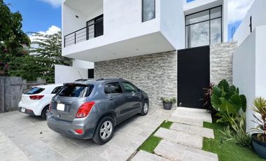 CASA VENTA CONKAL MERIDA YUCATAN 3 REC PISCINA
