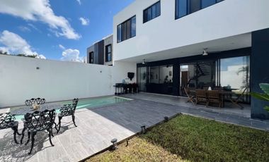 CASA VENTA CONKAL MERIDA YUCATAN 3 REC PISCINA