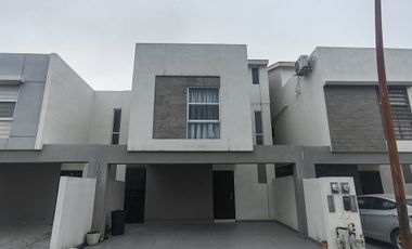 CASA DE 3 NIVELES EN VENTA EN DOMINIO CUMBRES - GARCIA, NL