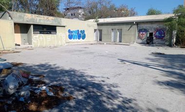 Venta Edificio Comercial con Gran Potencial de Desarrollo –La Fama, Sta.Catarina